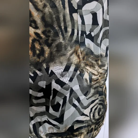 Women's Mock Neck Animal Print Short Sleeve Top, Size M EUC Lined Festival - Picture 4 of 8